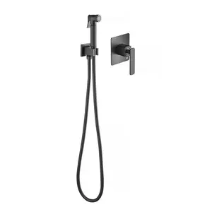 Смеситель встроенный с гигиеническим душем Timo Torne 4389/03SM