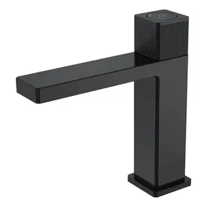 Смеситель автоматический для раковины Boheme QUAD 159-B чёрный