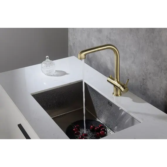 Смеситель для кухни с подключением фильтра и выдвижной лейкой Timo Saona 2346/02FL