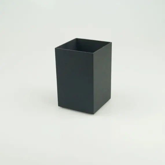 Surya Metall  квадратный металлический стакан   черный матовый