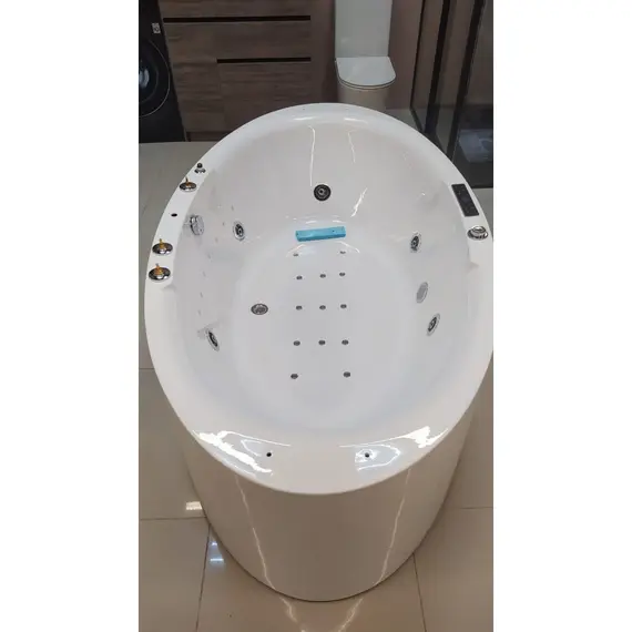 Гидромассажная ванна Frank F163 овальная 200х110