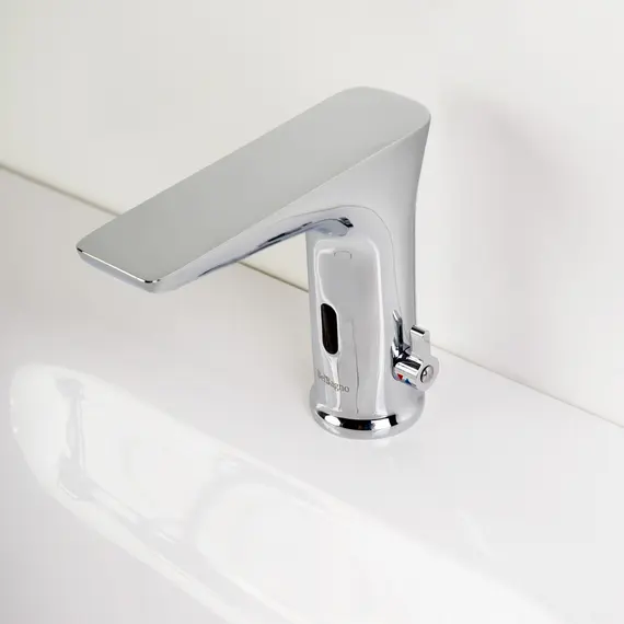 Сенсорный смеситель для раковины BelBagno KRAFT-ELV-CRM