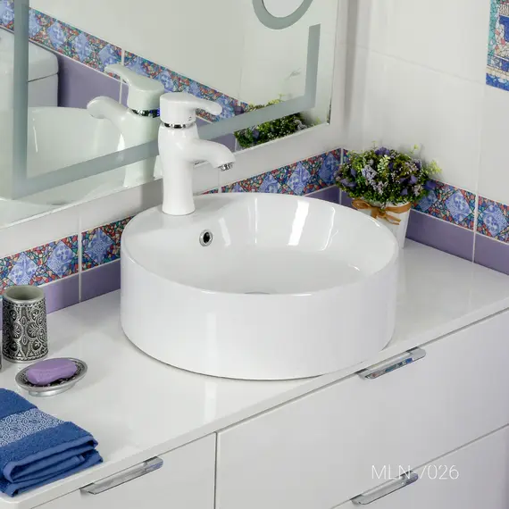 Накладная раковина Melana mln-7026