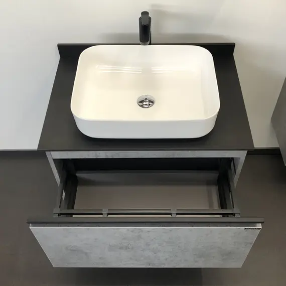 COMFORTY. Тумба-умывальник "Эдинбург" бетон светлый с черной столешницей, с раковиной COMFORTY