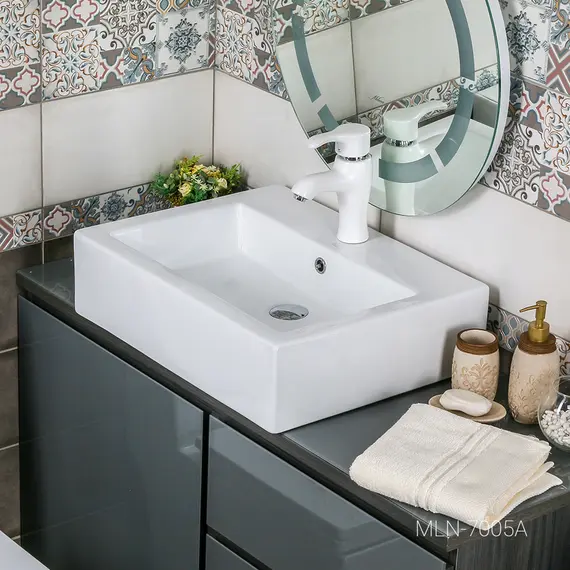 Раковина MELANA MLN-7005A