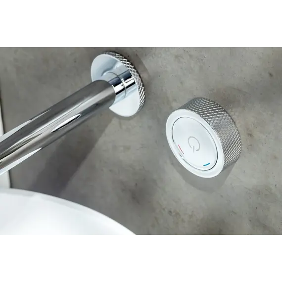 Смеситель автоматический для умывальника BOHEME TECH CHROME 158/2-CR