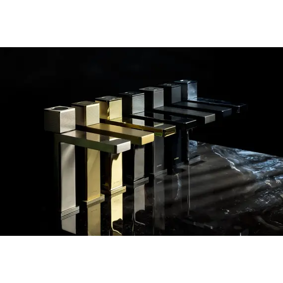 Смеситель автоматический для раковины Boheme QUAD 159-G золото