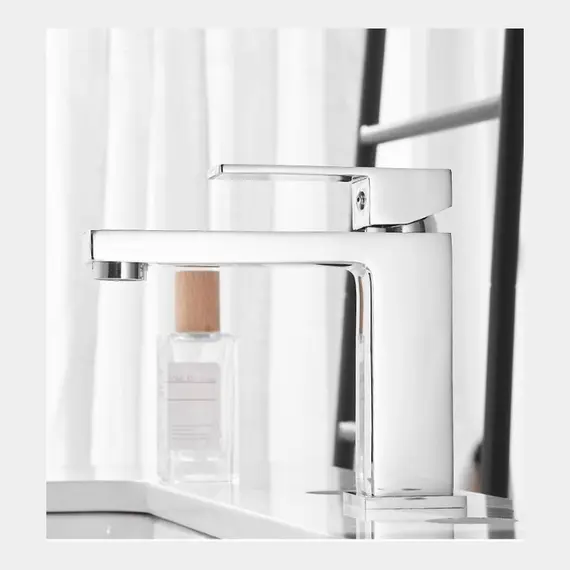 Смеситель для раковины Acwen 11A102CP  хром