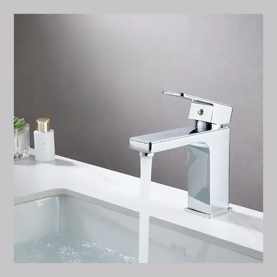 Смеситель для раковины Acwen 11A102CP  хром