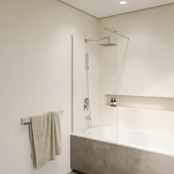 Шторка на ванну RGW SC-050