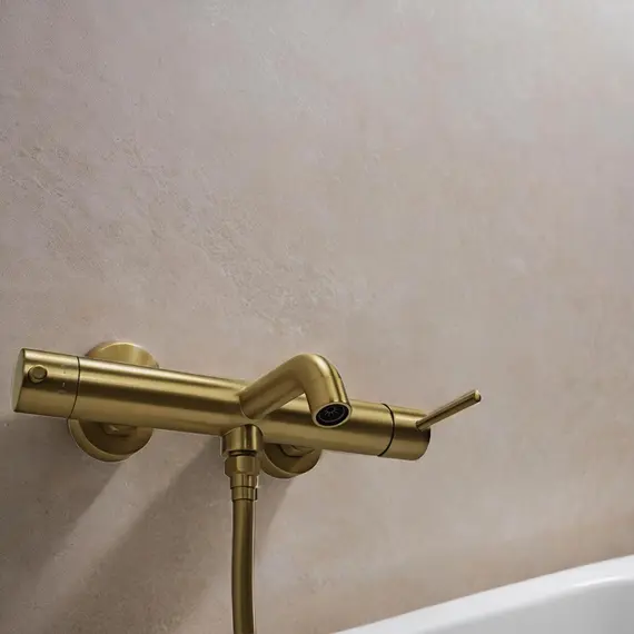 Смеситель для ванны с душем AVS Slimmer брашированное золото