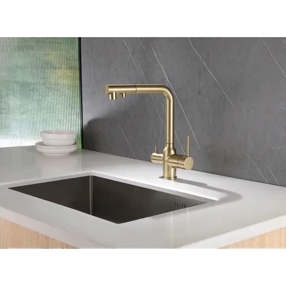 Смеситель ABBER Emotion AF8814G для кухни с подключением фильтра и выдвижной лейкой, золото матовое