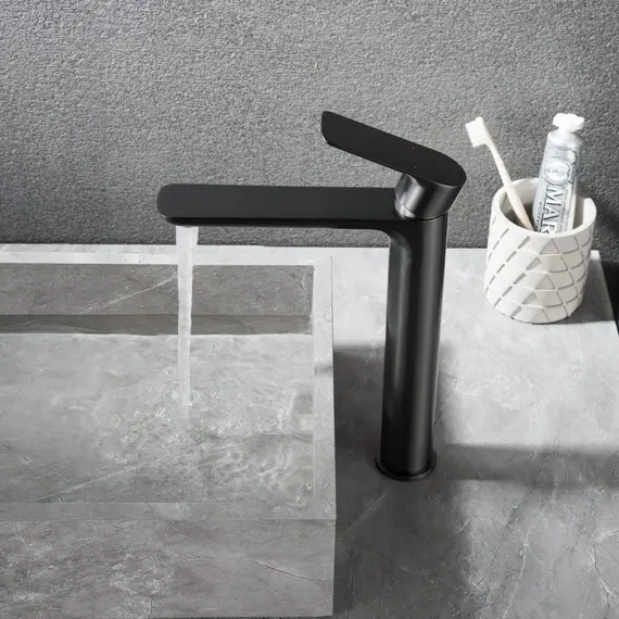 Смеситель для раковины Black&White UK8302B