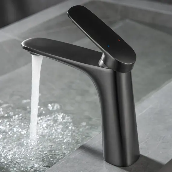 Смеситель для раковины Black&White UK8701MG