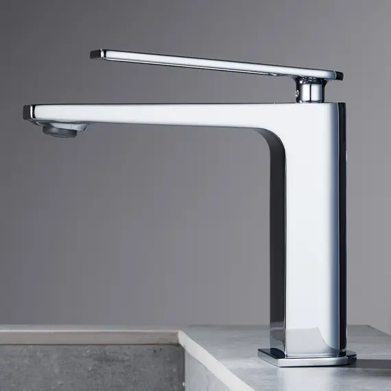 Смеситель для раковины Black&White UK9901C