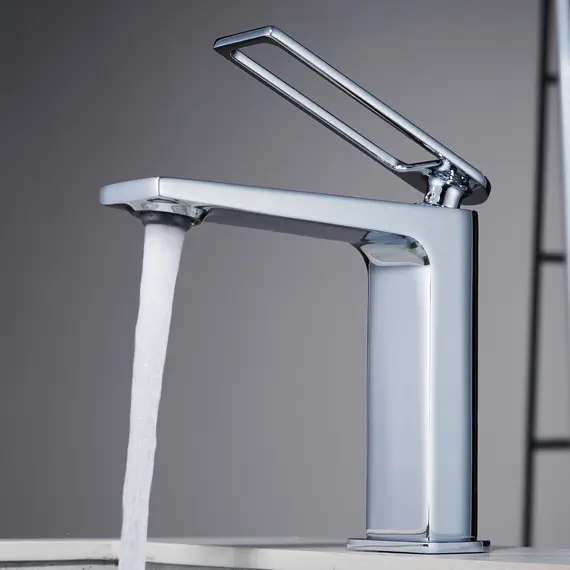 Смеситель для раковины Black&White UK9901C