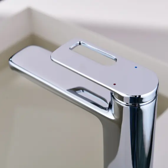 Смеситель для раковины Black&White GF-7103-С