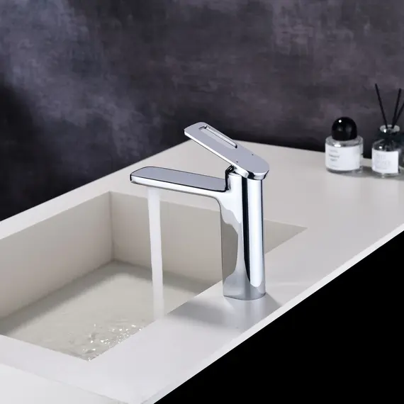 Смеситель для раковины Black&White GF-7103-С