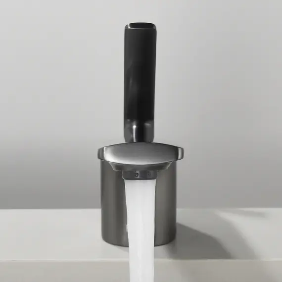 Смеситель для раковины Black&White GF-7104-GM