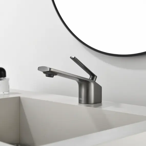 Смеситель для раковины Black&White GF-7104-GM