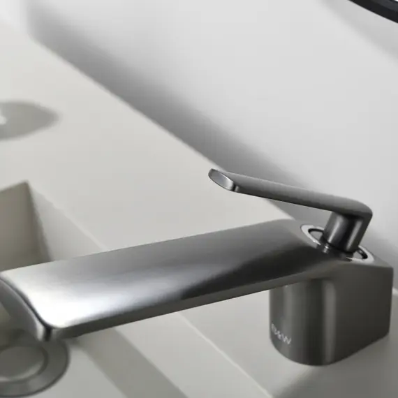 Смеситель для раковины Black&White GF-7104-GM