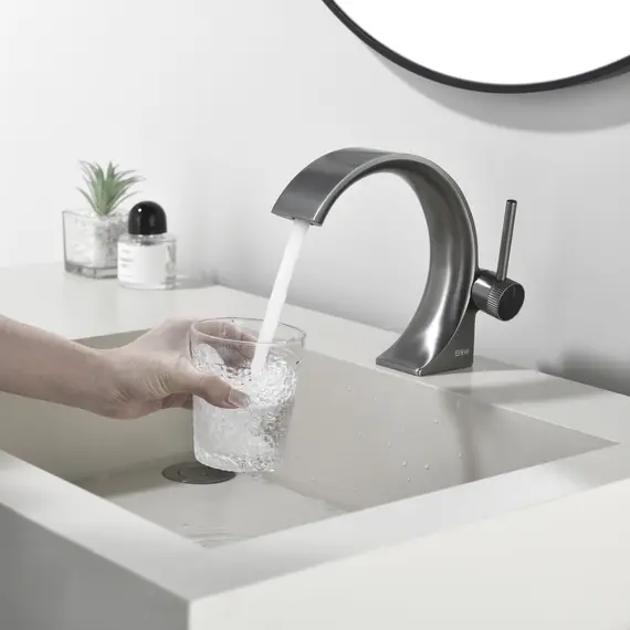 Смеситель для раковины Black&White GF-7106-GM