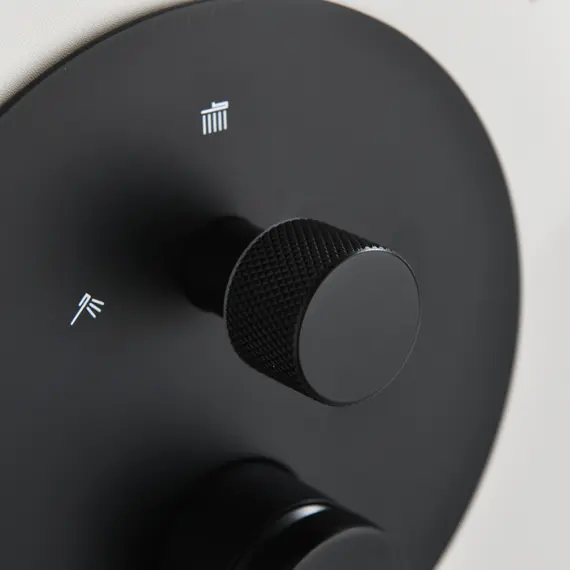 Встроенная душевая система Black & White GL-9105-MB