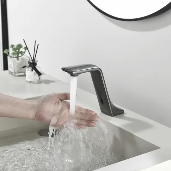 Смеситель для раковины сенсорный Black&White GS-7102-GM