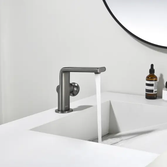 Смеситель для раковины Black&White GF-7207-С