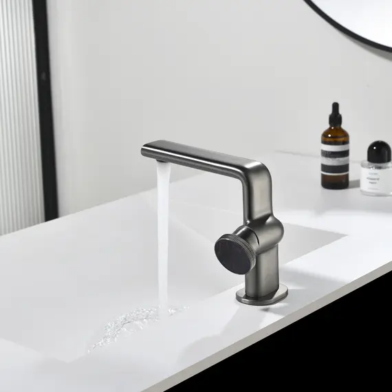 Смеситель для раковины Black&White GF-7207-GM