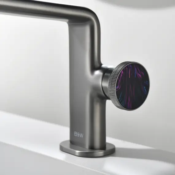 Смеситель для раковины Black&White GF-7207-GM