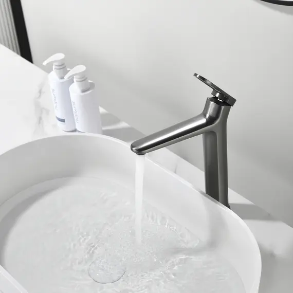 Смеситель для раковины Black&White GF-7209-GM