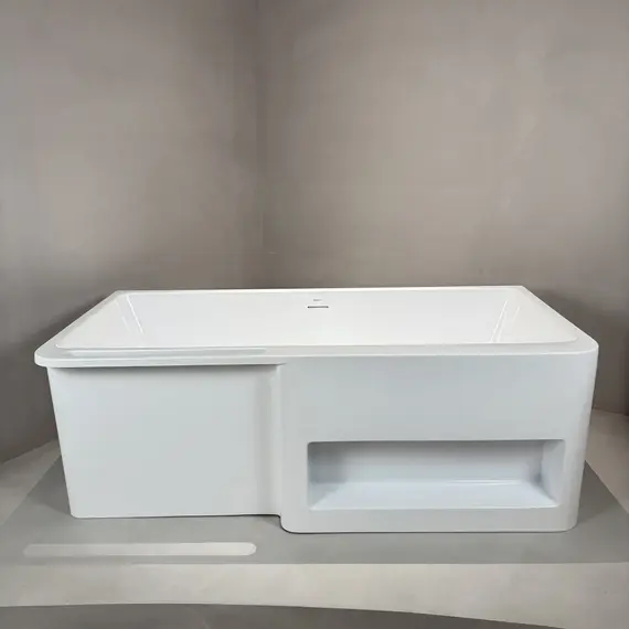 Акриловая ванна ABBER AB9506 белая